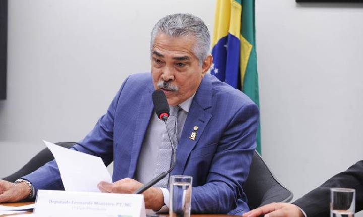 Comissão aprova reduzir carga horária de agente de saúde para 30 horas semanais