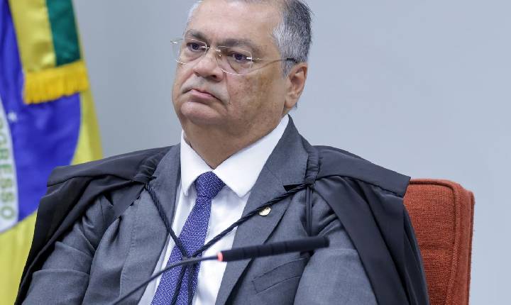 Dino proíbe emendas para entidades ligadas a parentes de parlamentares