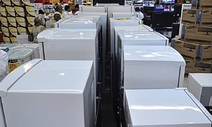 Inmetro orienta uso da geladeira para reduzir consumo de energia