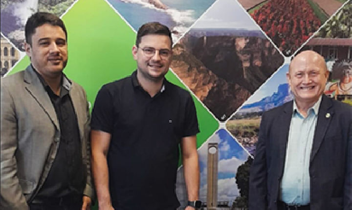 Prefeito Bala Rocha articula apoio em Brasília para fortalecer Carnaval de Santana