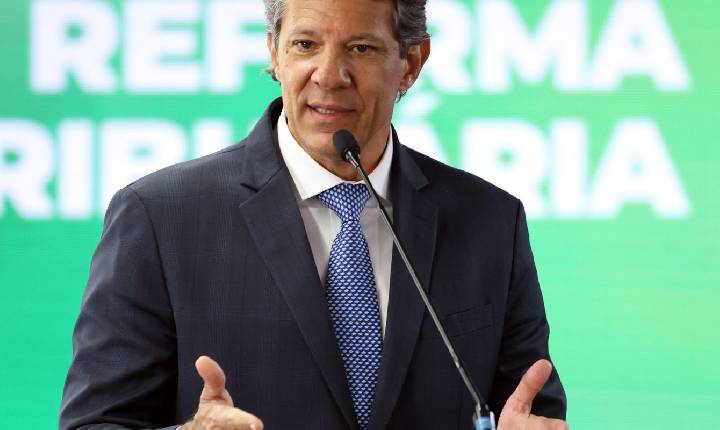 Problema da dívida pública está nos juros, não no déficit, diz Haddad