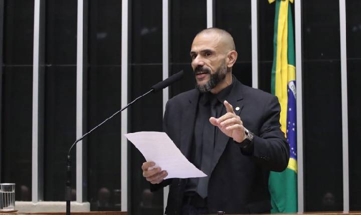 Projeto prevê retorno voluntário de militares aposentados à ativa