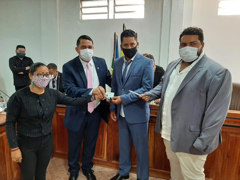 Prefeito Breno Almeida (PRTB) alinha parceria entre o Executivo e o Poder Legislativo no combate a Covid -19  