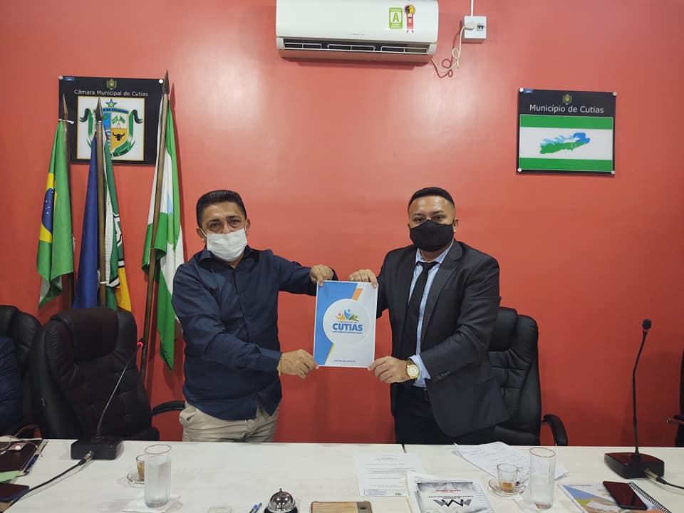 PREFEITO PROF AMANAJÁS PARTICIPA DA ABERTURA DOS TRABALHOS LEGISLATIVOS DO MUNICÍPIO