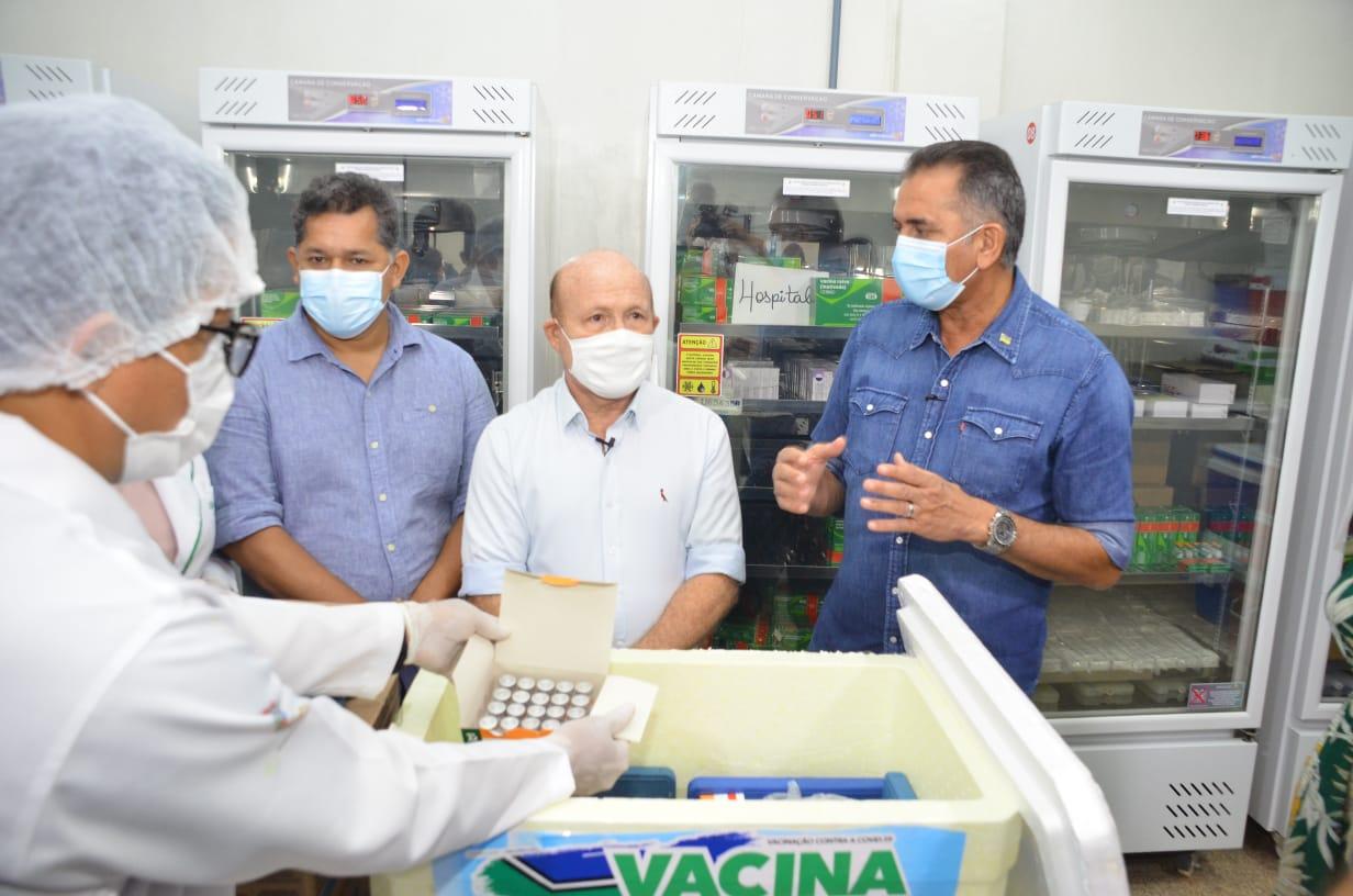 Governo do Amapá envia novo lote de vacinas para os 16 municípios