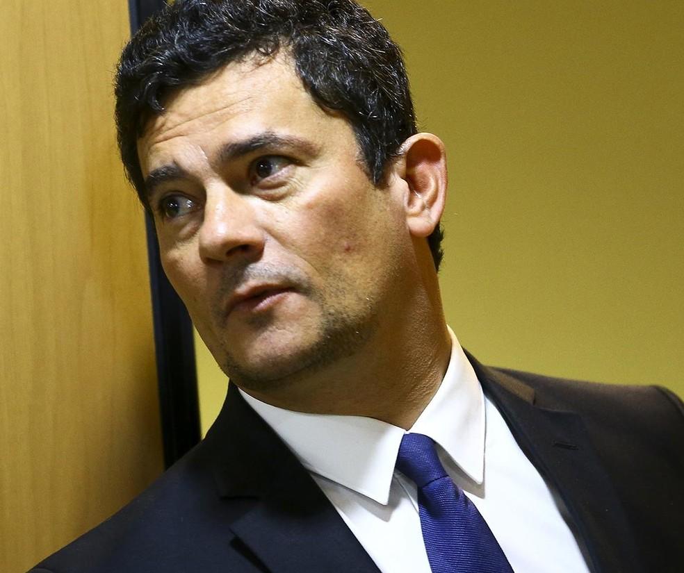 Ministro Edson Fachin apontou perda de objeto do habeas corpus em favor de Lula, sob a alegação de que as condenações fo