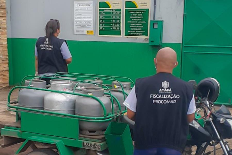 No Dia Mundial do Consumidor Procon fiscaliza revendedoras de gás de cozinha em Macapá e Santana. 