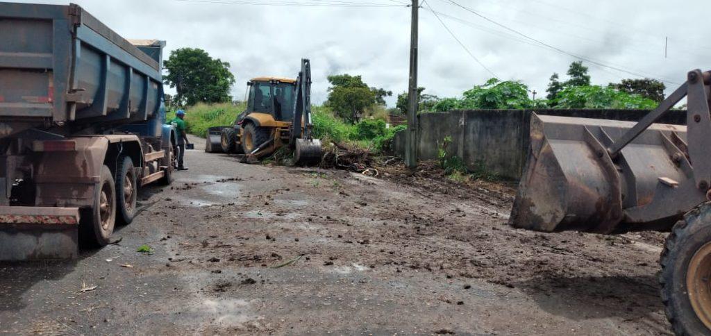 PREFEITURA DE MACAPÁ REALIZA AÇÕES DE LIMPEZA NAS RUAS DO INFRAERO II