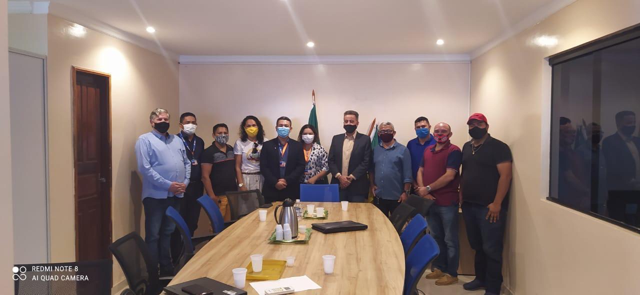 Reunião dos presidentes dos sindicatos filiados da FETRAP e a diretoria da Caixa Econômica Federal
