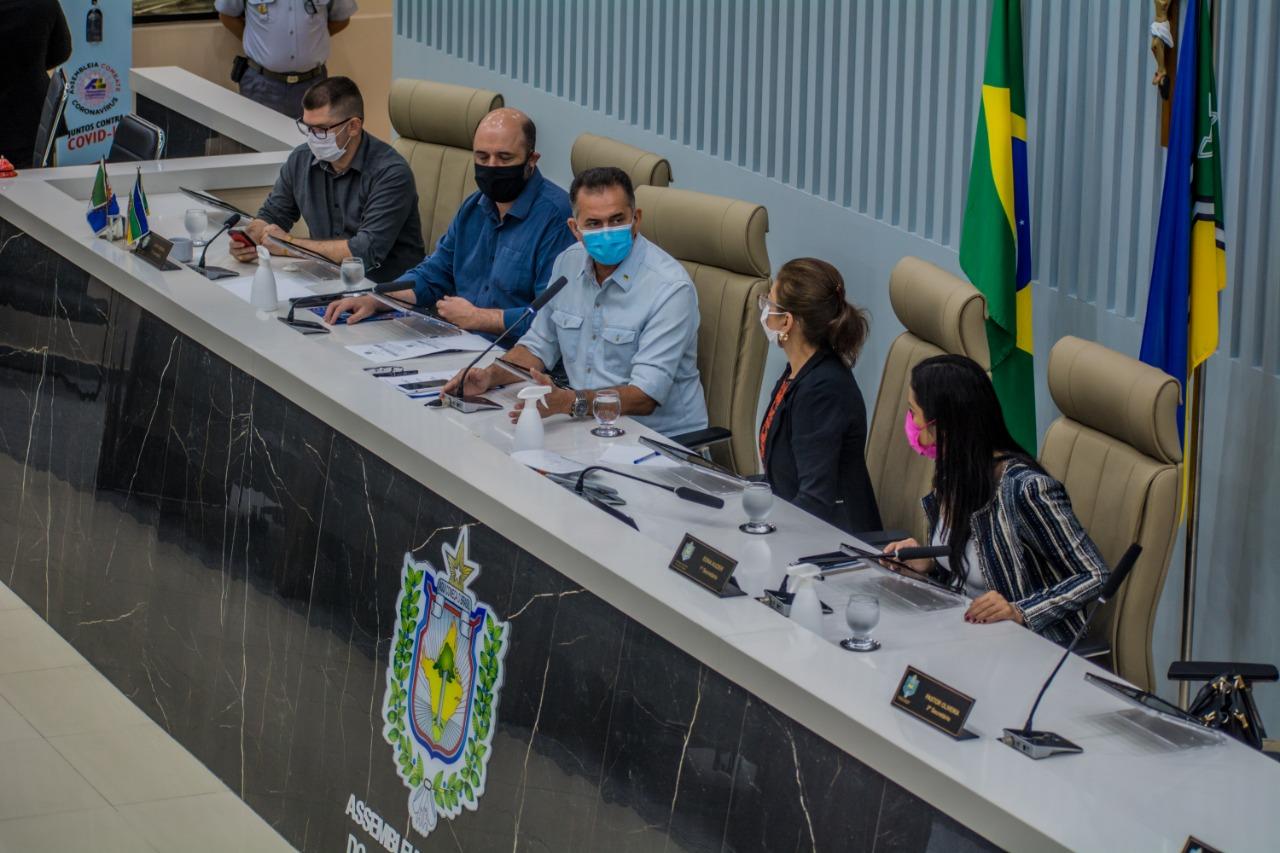 Alap aprova projetos de lei protocolados por Waldez para amenizar impactos da pandemia 