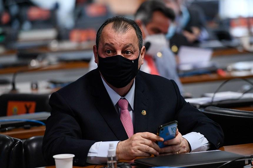 Com Omar Aziz na presidência e Renan na relatoria, CPI da Pandemia é instalada