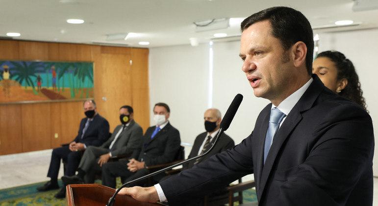 Empossado, novo ministro da Justiça decide trocar comando da PF