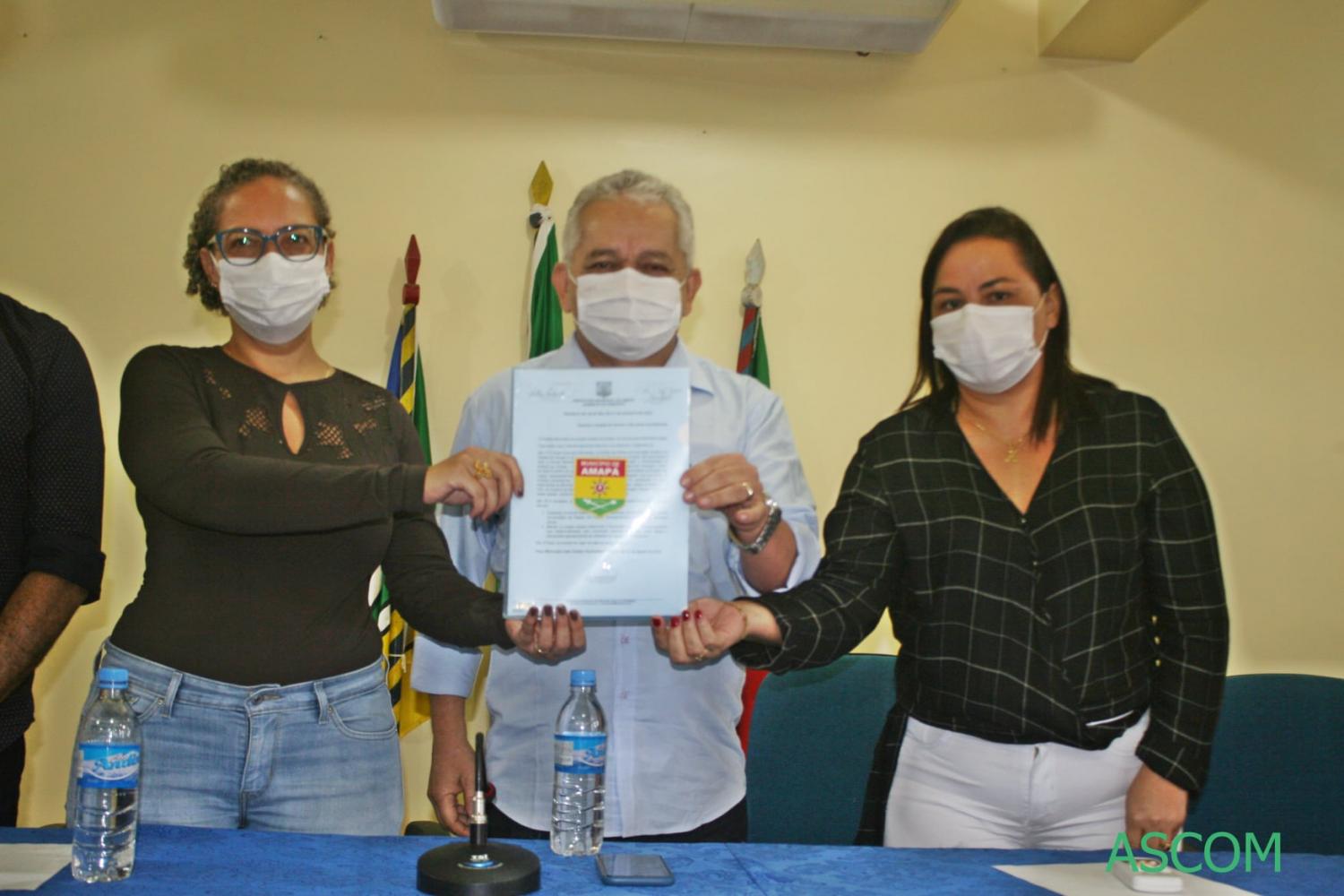 MUNICÍPIO DE AMAPÁ RECEBE COMITIVA ESTADUAL  E OBRAS IMPORTANTES PARA A EDUCAÇÃO E SAÚDE  