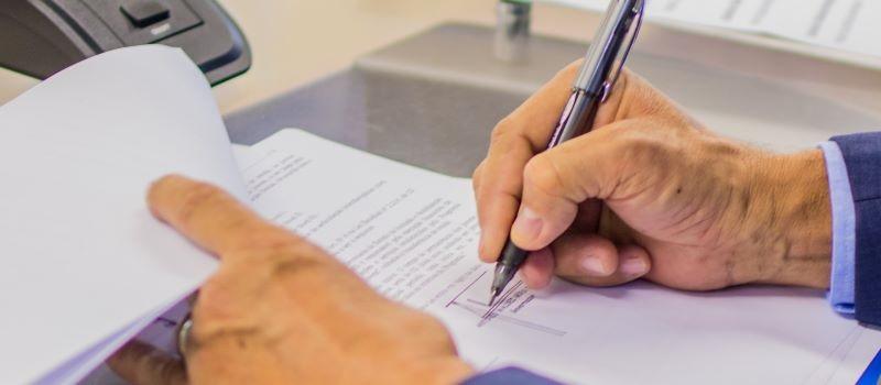O governador Waldez Góes assinou neste sábado(10), decreto flexibilizando algumas atividades.