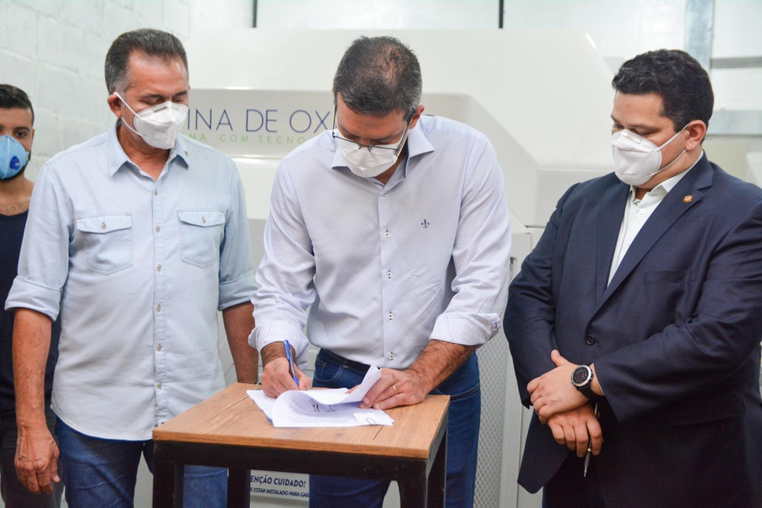 Usina produtora de oxigênio começou operar neste sábado (10)