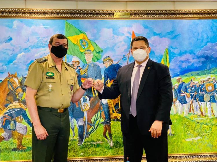 DAVI CONFIRMA QUE EXÉRCITO VAI ASSUMIR OBRAS DA BR-156 NO TRECHO SUL MACAPÁ/LARANJAL