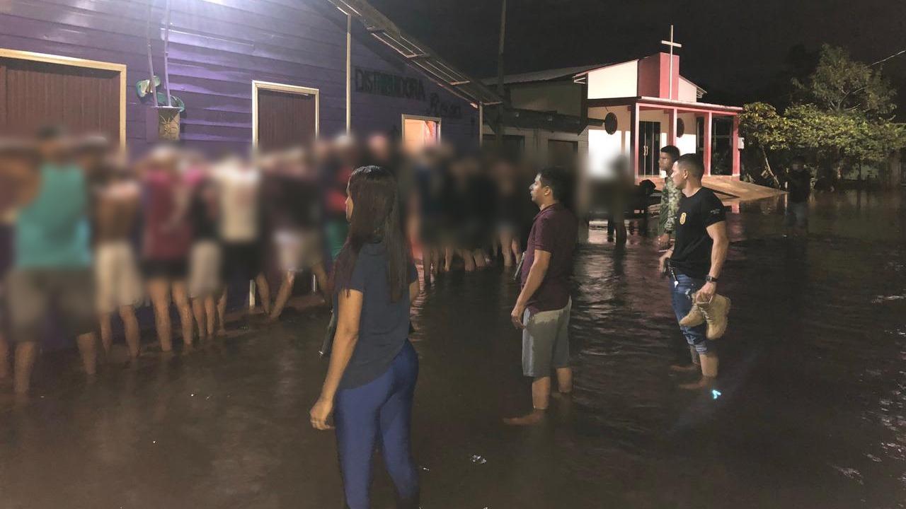 EM LARANJAL DO JARI, POLÍCIA CIVIL PRENDE 26 PESSOAS EM FESTA CLANDESTINA 