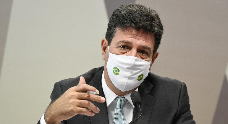 Mandetta diz que Bolsonaro tinha suas próprias ideias sobre a covid