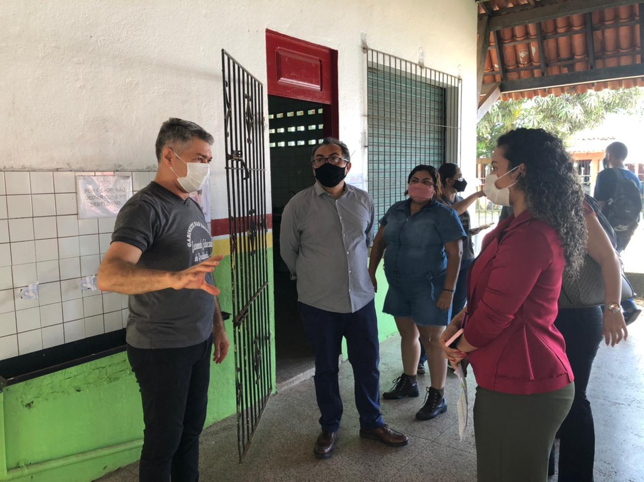 MP-AP inspeciona escolas municipais com Semed e Vigilância Sanitária para verificar protocolos de prevenção à Covid-19 