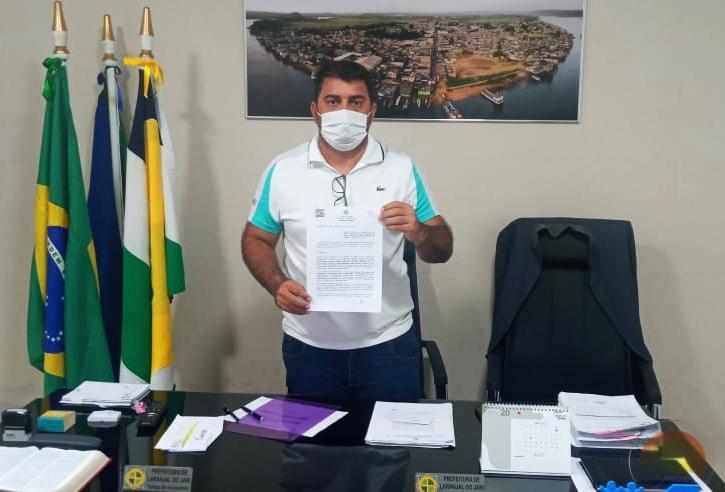 PREFEITO MÁRCIO SERRÃO DECRETA ESTADO DE EMERGÊNCIA