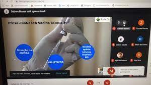 Profissionais de saúde são treinados para manipulação da vacina Pfizer  