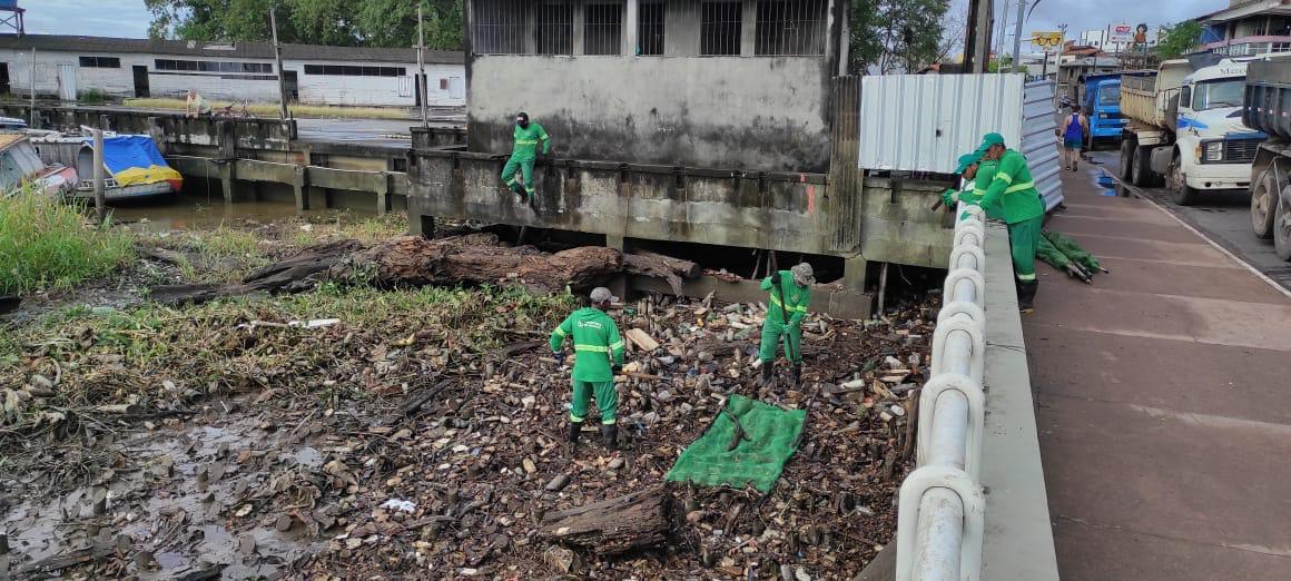 Zeladoria Urbana retira 500 toneladas de resíduos em ação de limpeza na orla do Santa Inês