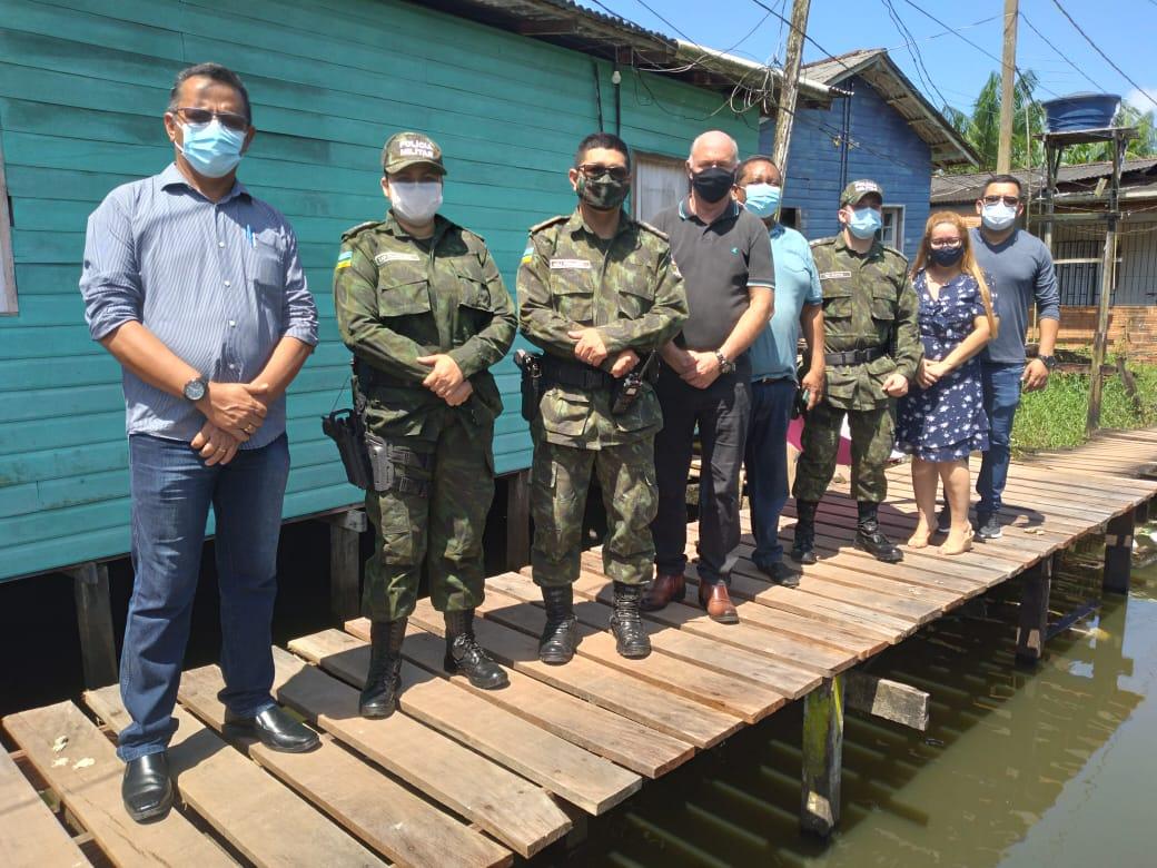 Prefeitura de Santana e Batalhão Ambiental visitam área de ponte reformada e reafirmam parceria