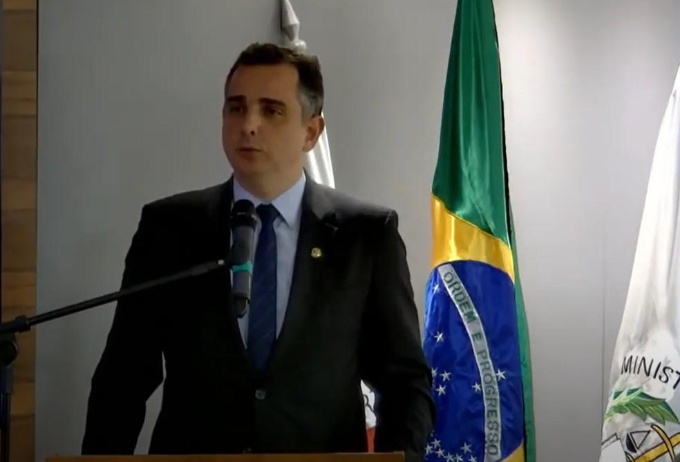 Reconhecimento: presidente do CNPG participa de homenagem ao presidente do Senado realizada pelo MPMG.
