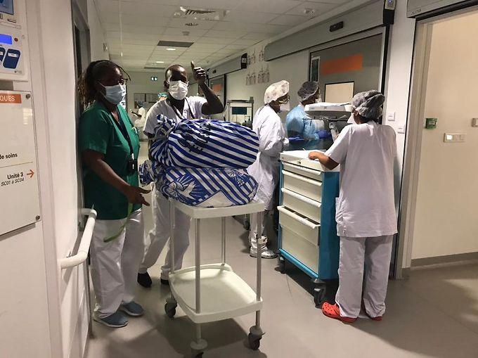 PAÍSES E DISTRITOS ULTRA MARINHOS VIZINHOS DO AMAPÁ COM AUMENTO DA CONTAMINAÇÃO DA COVID 19