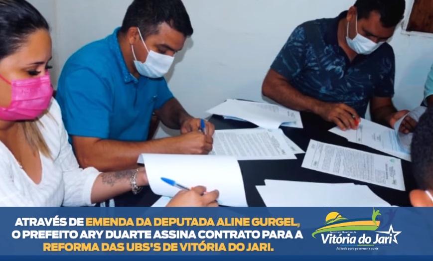 Prefeito Ary Duarte assina contrato para reformas nas UBSs do município