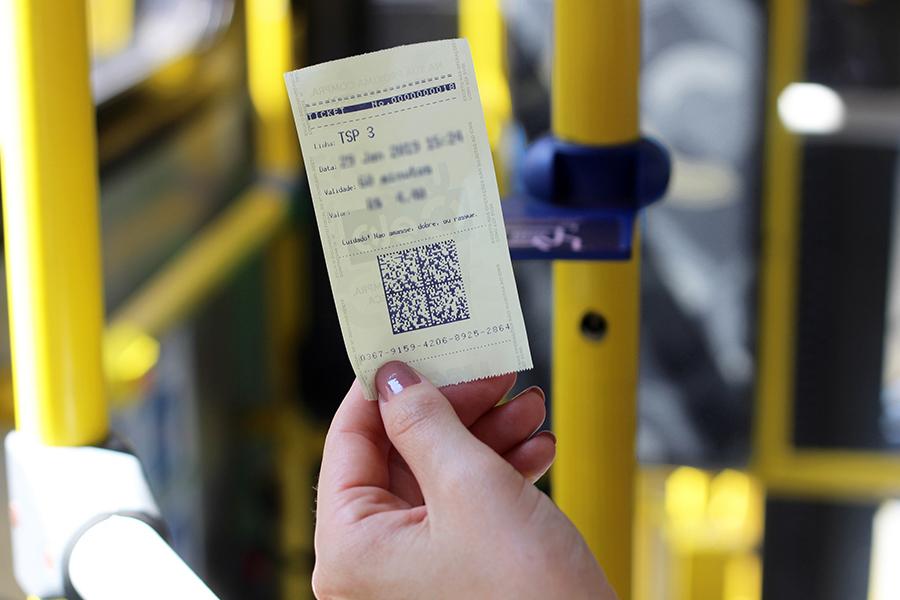 Usuários do transporte público em Mazagão