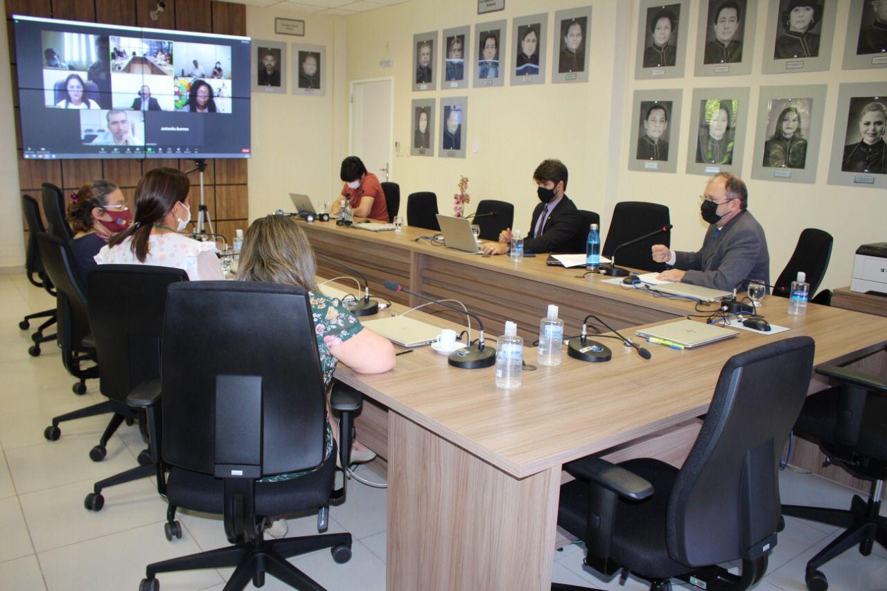 MP-AP avalia execução de convênio com Universidade Federal do Amapá e Fundape