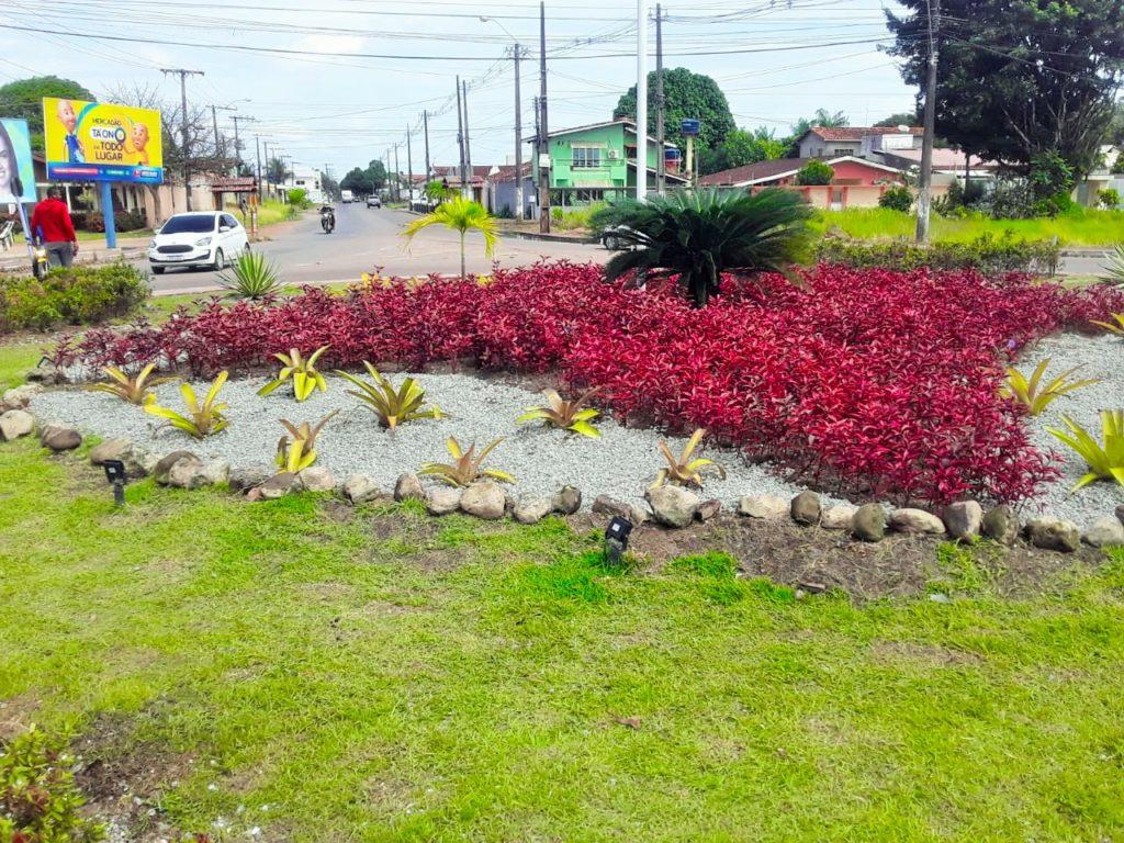 Paisagismo: força-tarefa da Prefeitura de Macapá revitaliza jardins, canteiros e praças da capital