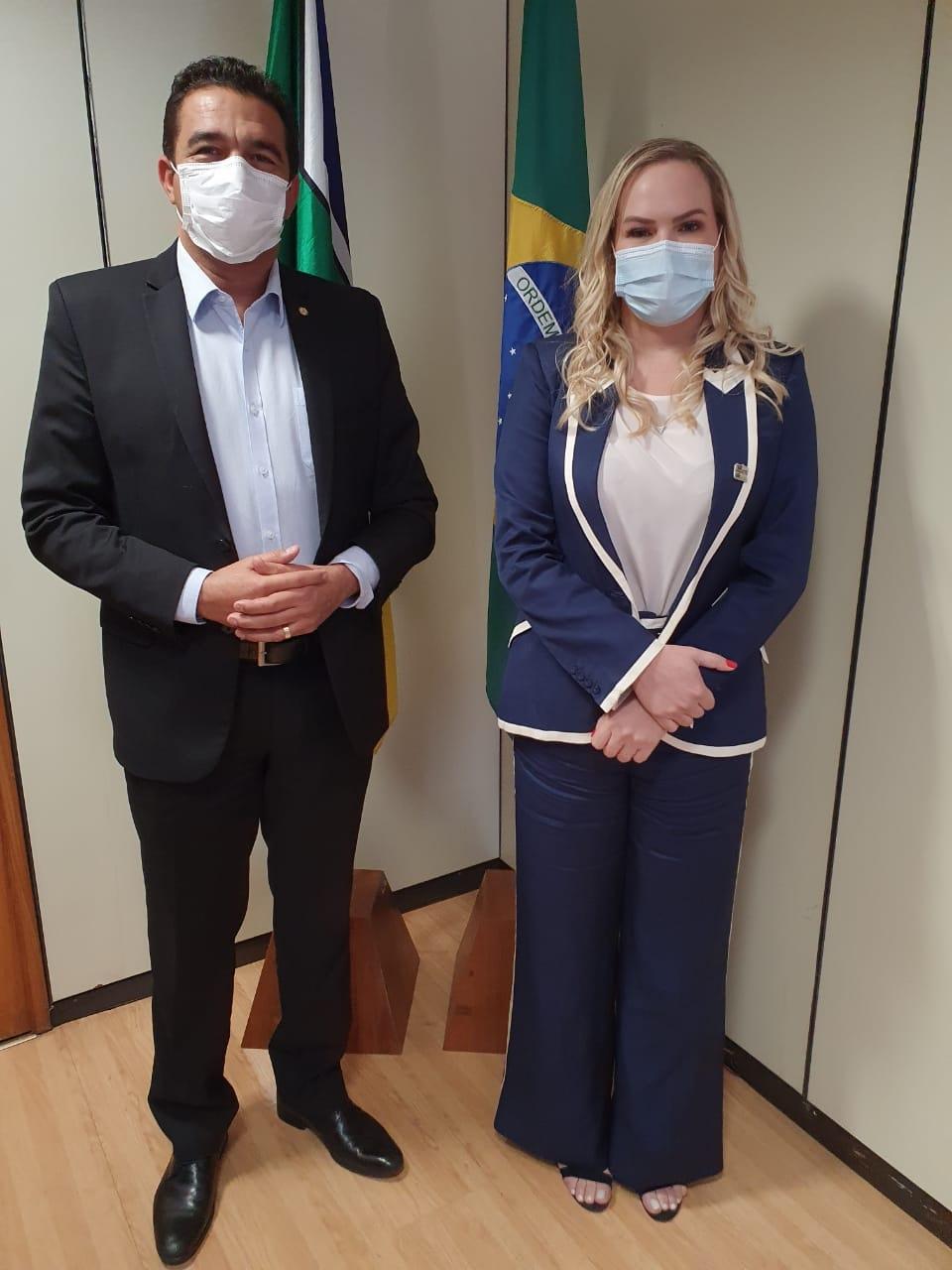 Prefeita Beth Pelaes, continuando sua agenda em Brasilia 