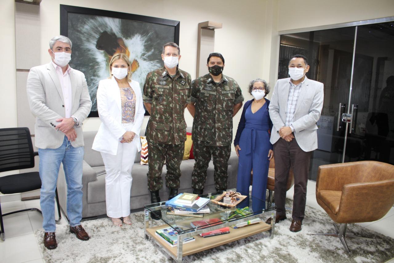 Procuradora-geral de Justiça do MP-AP participa de posse do novo desembargador do Tjap