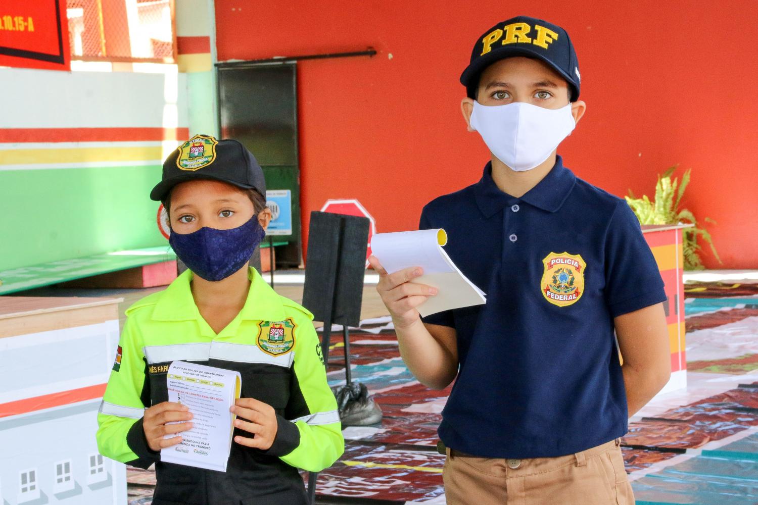 Nós somos o trânsito’, disse aluno na cerimônia de formatura de agentes mirins