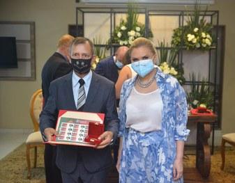 Presidente do TRE Amapá é homenageado com Selo Institucional pelo Ministério Público do Amapá