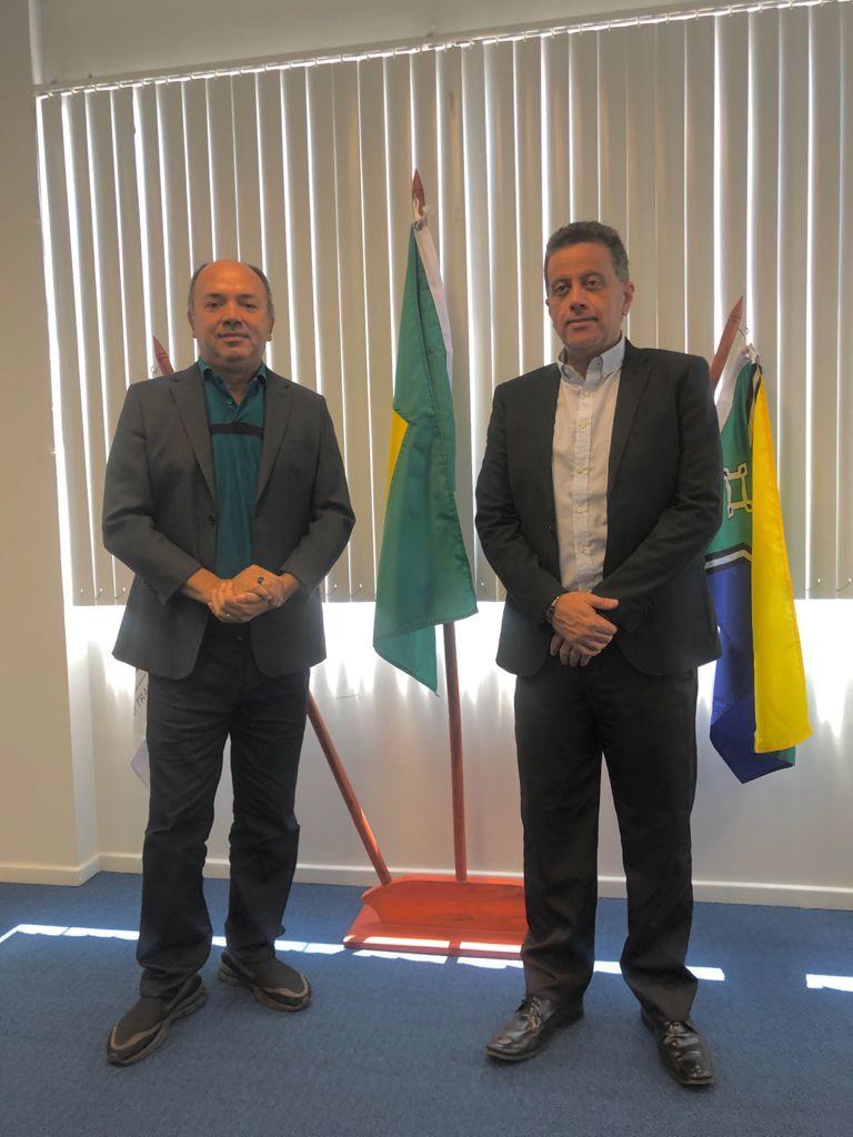 Presidente Vantuíler Leite Chaves Junior da FETRAP recebe visitas institucionais