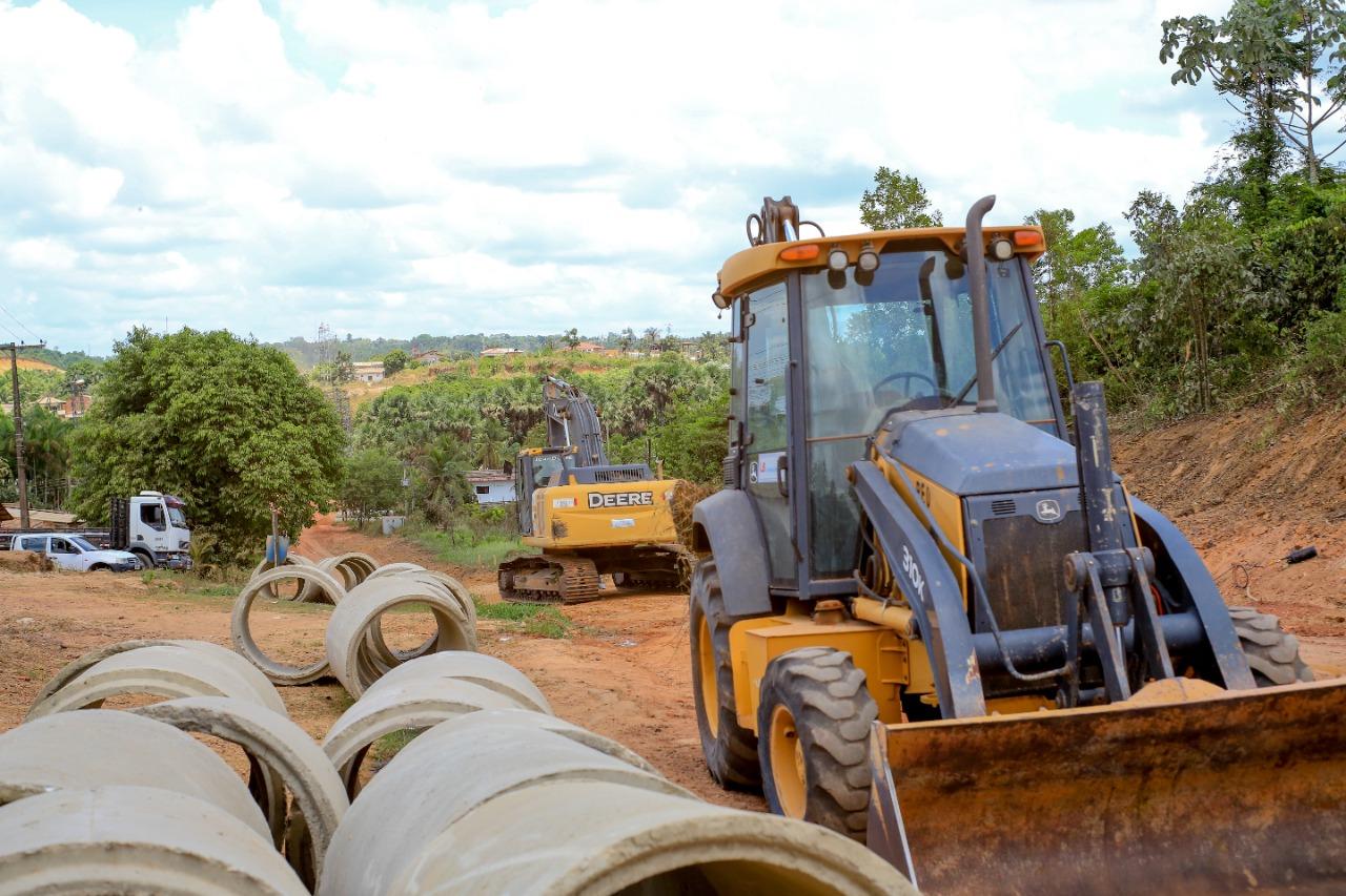 Em Laranjal do Jari, Governo inicia nova etapa de mobilidade urbana com drenagem da principal via da cidade
