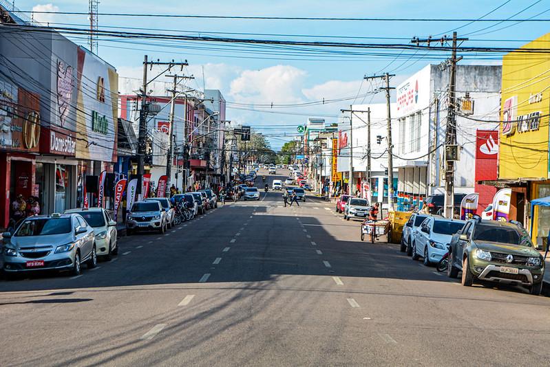 Linha de ônibus de Macapá volta a ter itinerário via rua Cândido Mendes