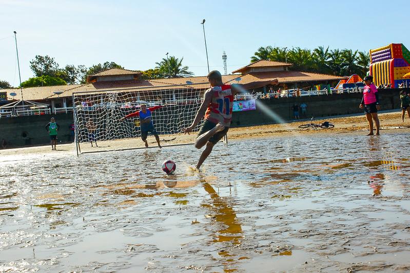 Prefeitura realiza Torneio de Futlama às margens do Rio Amazonas