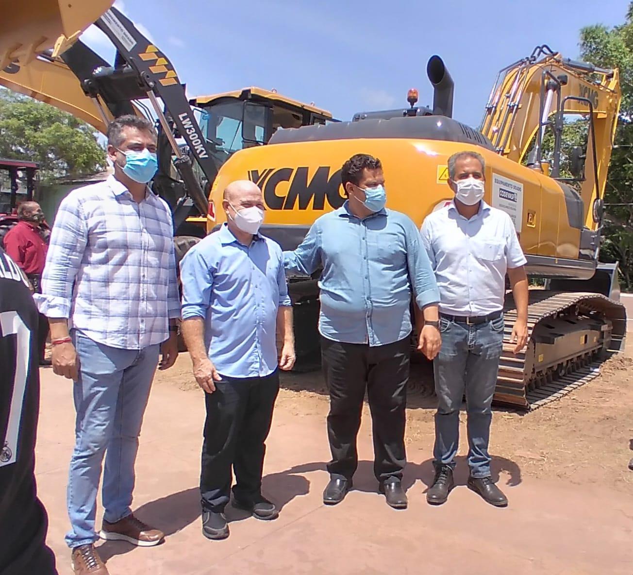 Senador Davi Alcolumbre lidera no envio de recursos para obras em Santana
