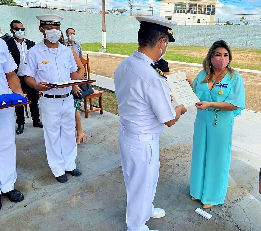 Promotora de Justiça do MP-AP é homenageada