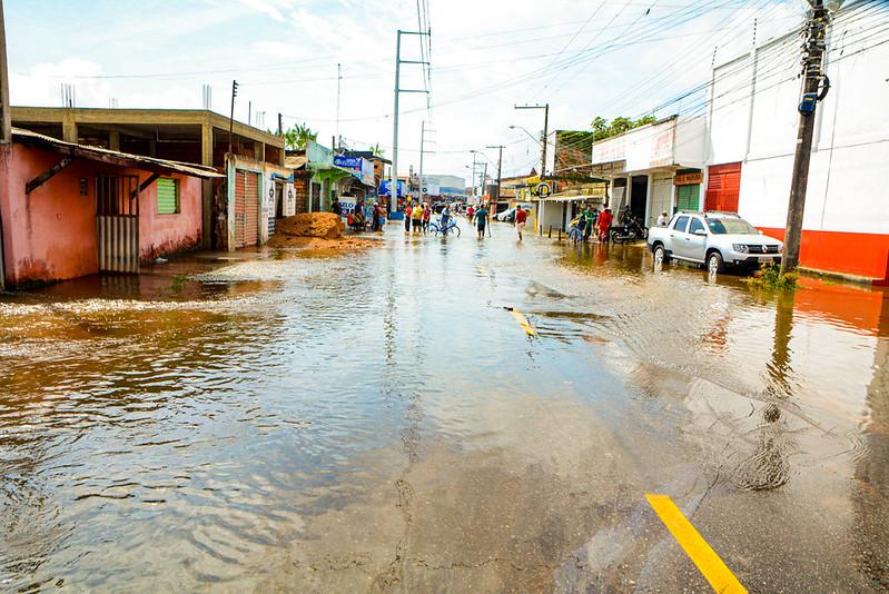 Semsa orienta população sobre risco da água contaminada neste período de fortes chuvas em Macapá