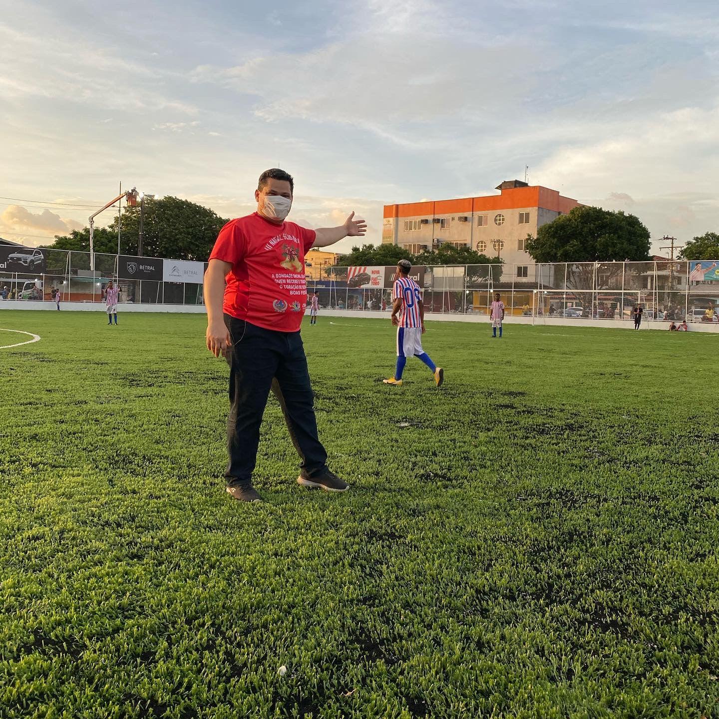 #trabalhodedavi  A bola tá rolando na Arena de Futebol Paulinho Tupinambá, Praça Chico Noé.