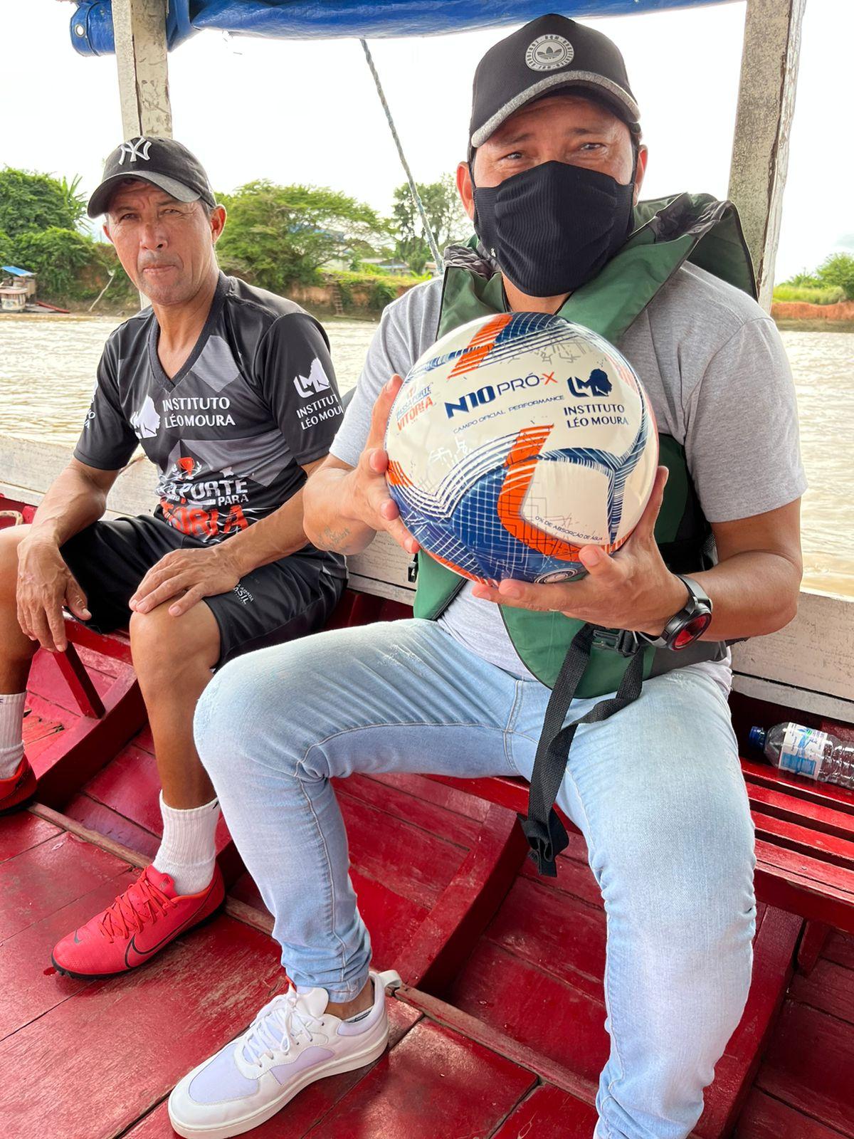 Coordenador regional do Instituo Léo Moura realiza visita técnica a Ilha de Santana para expansão do projeto.