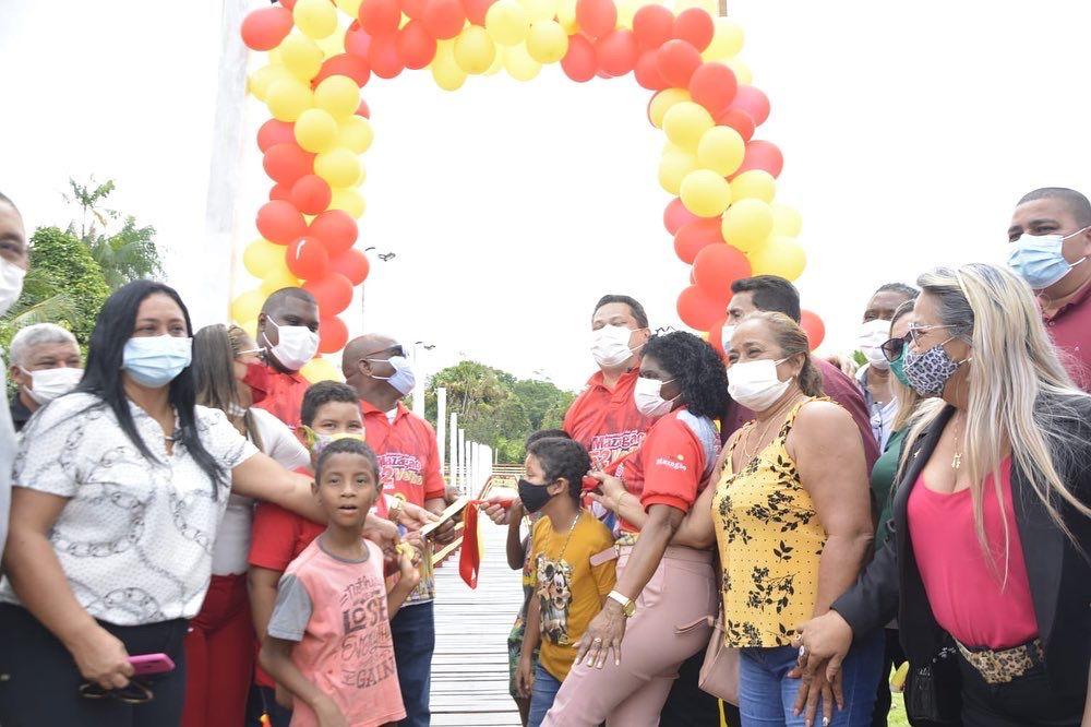No aniversário de Mazagão Velho, senador Davi e prefeitura entregam primeira etapa da nova praça