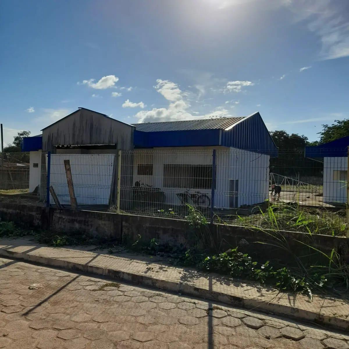Prefeitura de Santana retomou as obras de construção da creche da Piçarreira