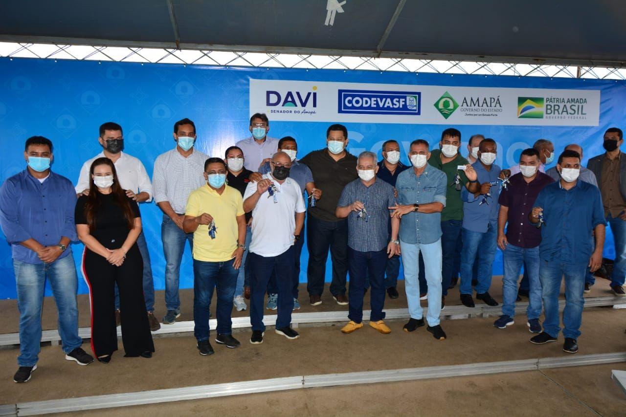 Davi e o  presidente da Codevasf  realizam oficialmente a implantação da 11ª Superintendência Regional (SR)
