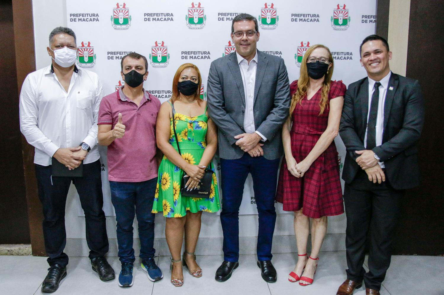 Prefeito de Macapá anuncia reajuste salarial linear de 10,06% para servidores públicos municipais